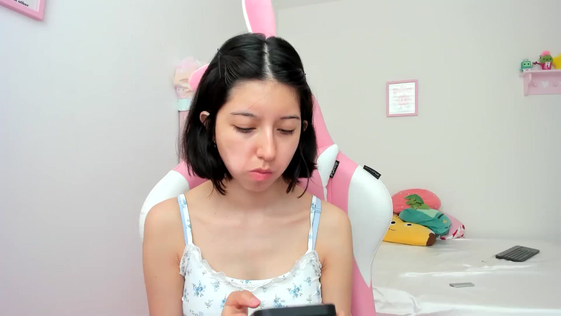 Gallery image thumbnail from Cherrycute666's myfreecams stream on, 07/07/2024, 20:35 image 3 of 20