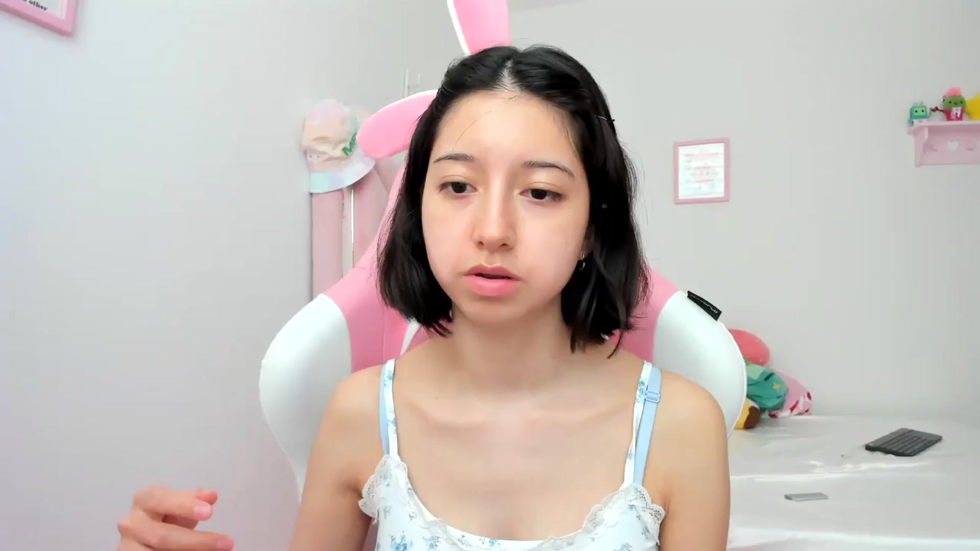 Gallery image thumbnail from Cherrycute666's myfreecams stream on, 07/07/2024, 20:35 image 9 of 20