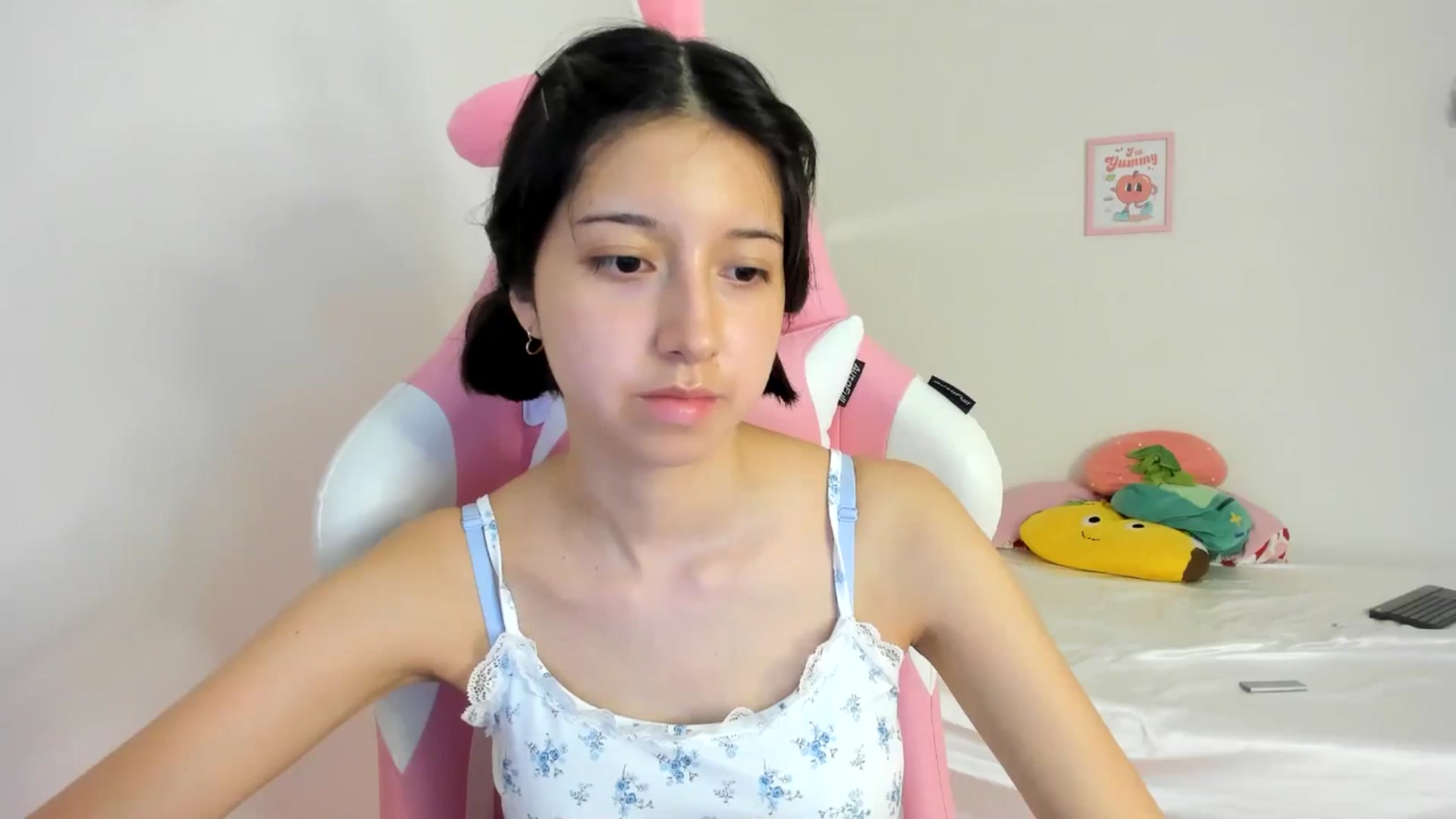 Gallery image thumbnail from Cherrycute666's myfreecams stream on, 07/08/2024, 24:01 image 11 of 20