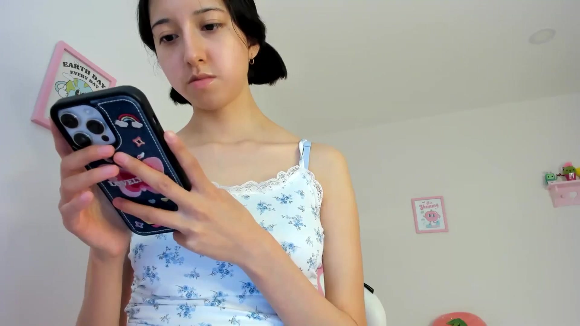 Gallery image thumbnail from Cherrycute666's myfreecams stream on, 07/08/2024, 01:49 image 3 of 20