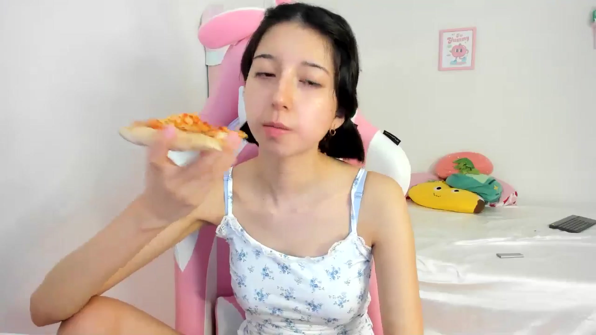 Gallery image thumbnail from Cherrycute666's myfreecams stream on, 07/08/2024, 01:49 image 2 of 20