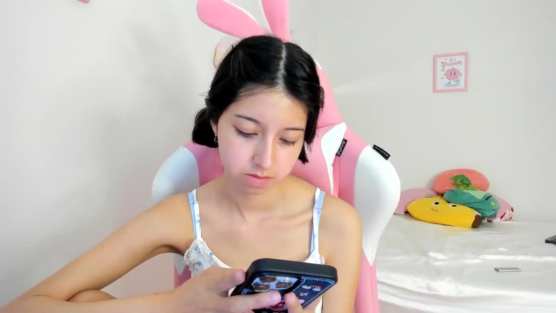 Gallery image thumbnail from Cherrycute666's myfreecams stream on, 07/08/2024, 01:49 image 5 of 20