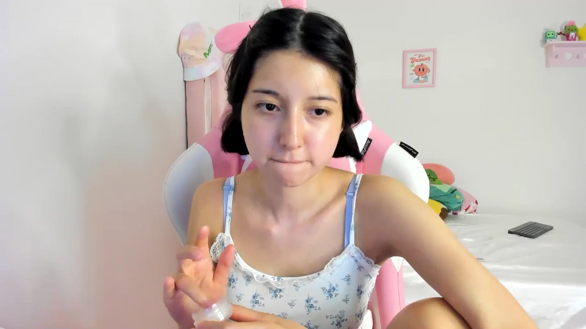 Gallery image thumbnail from Cherrycute666's myfreecams stream on, 07/08/2024, 04:16 image 15 of 20