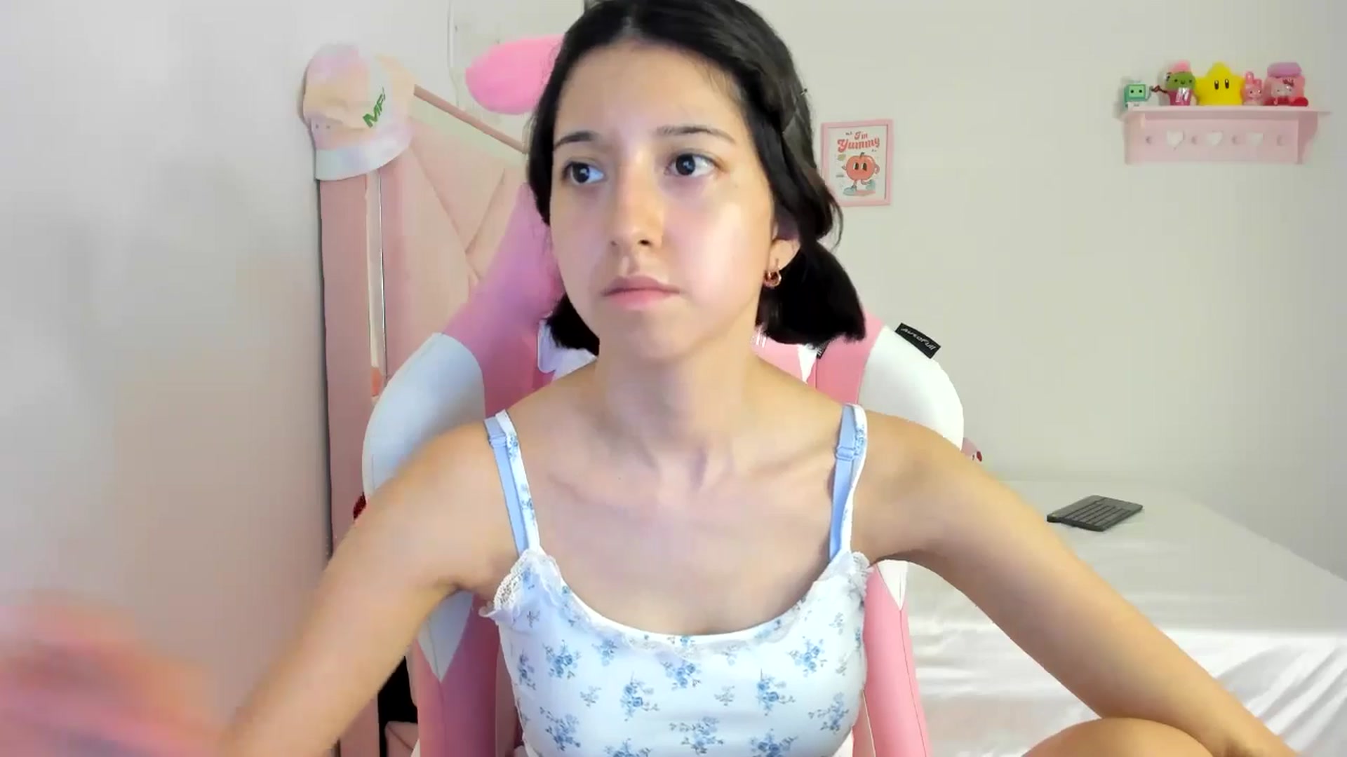 Gallery image thumbnail from Cherrycute666's myfreecams stream on, 07/08/2024, 04:16 image 12 of 20
