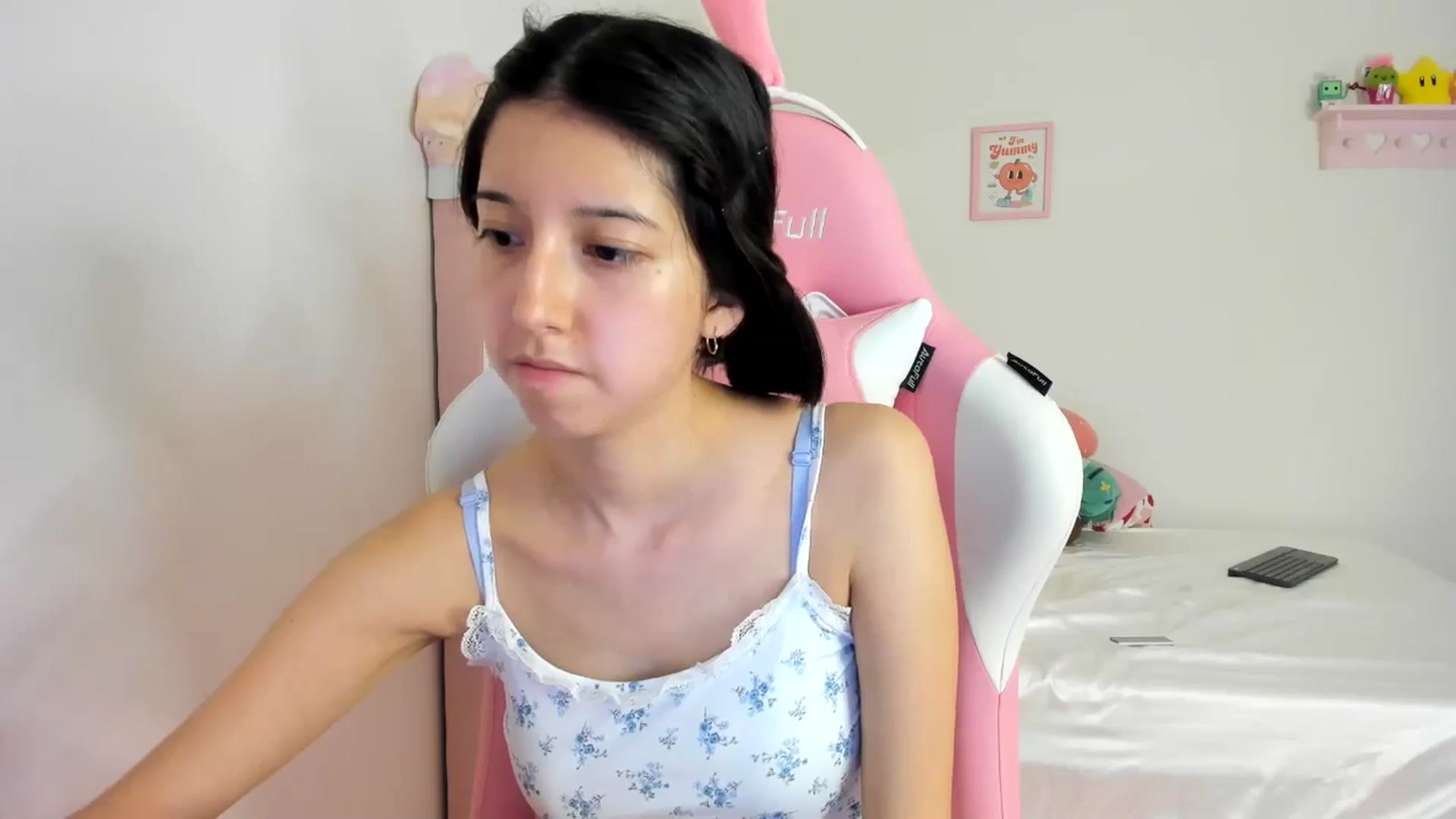 Gallery image thumbnail from Cherrycute666's myfreecams stream on, 07/08/2024, 04:16 image 14 of 20
