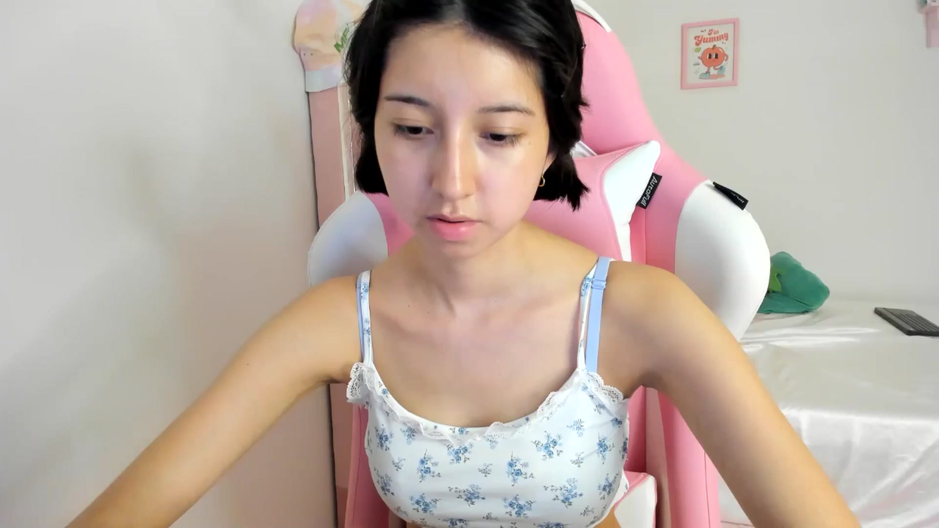 Gallery image thumbnail from Cherrycute666's myfreecams stream on, 07/08/2024, 06:17 image 19 of 20