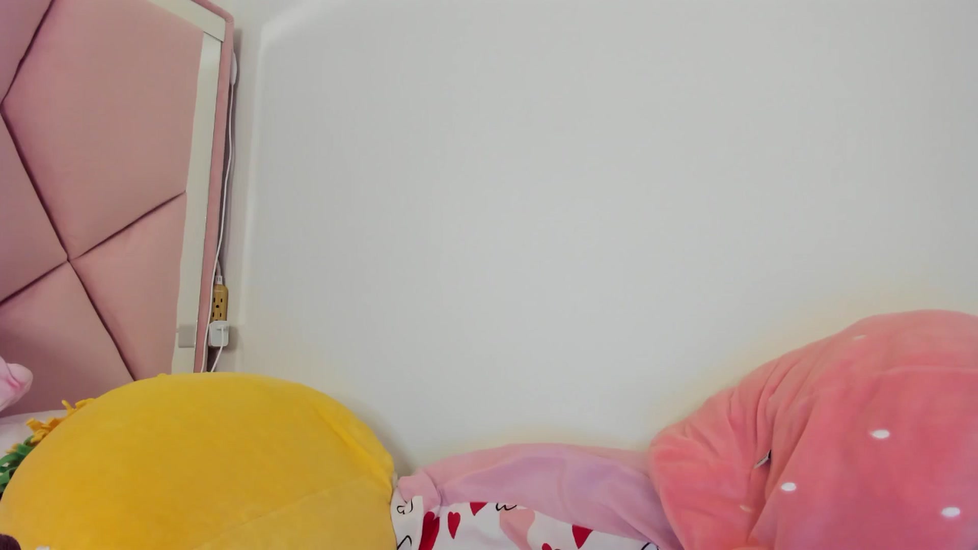 Gallery image thumbnail from Cherrycute666's myfreecams stream on, 07/08/2024, 06:17 image 3 of 20