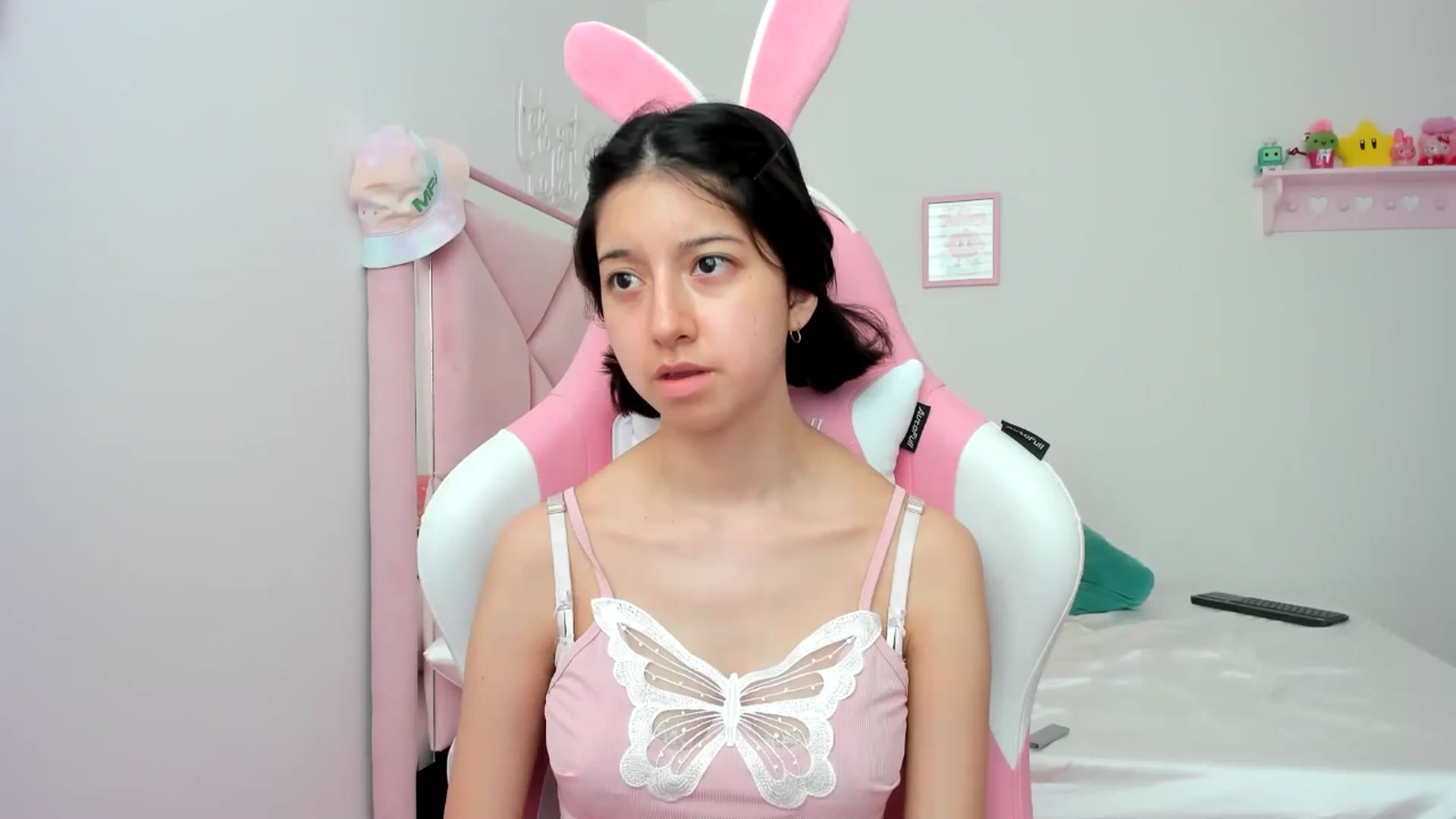 Gallery image thumbnail from Cherrycute666's myfreecams stream on, 07/08/2024, 18:51 image 17 of 20