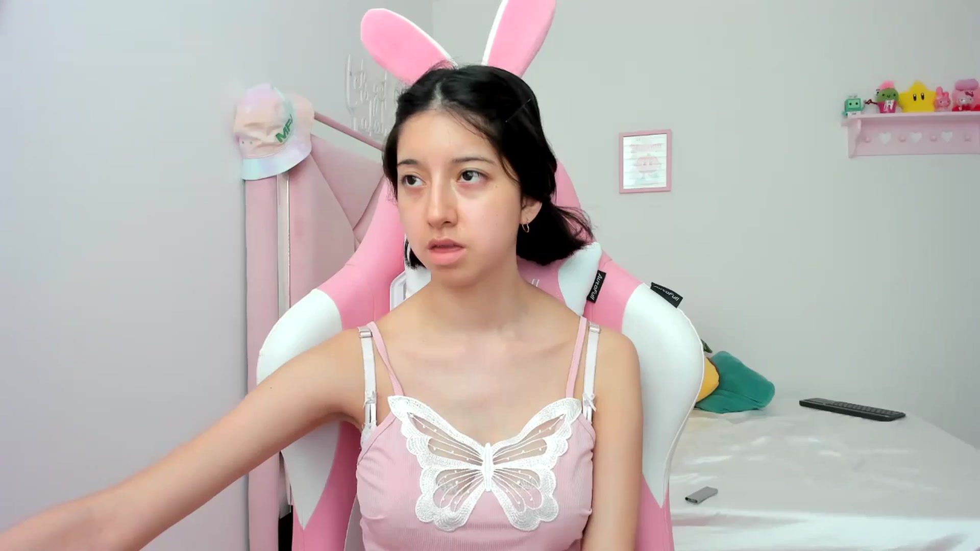 Gallery image thumbnail from Cherrycute666's myfreecams stream on, 07/08/2024, 18:51 image 16 of 20