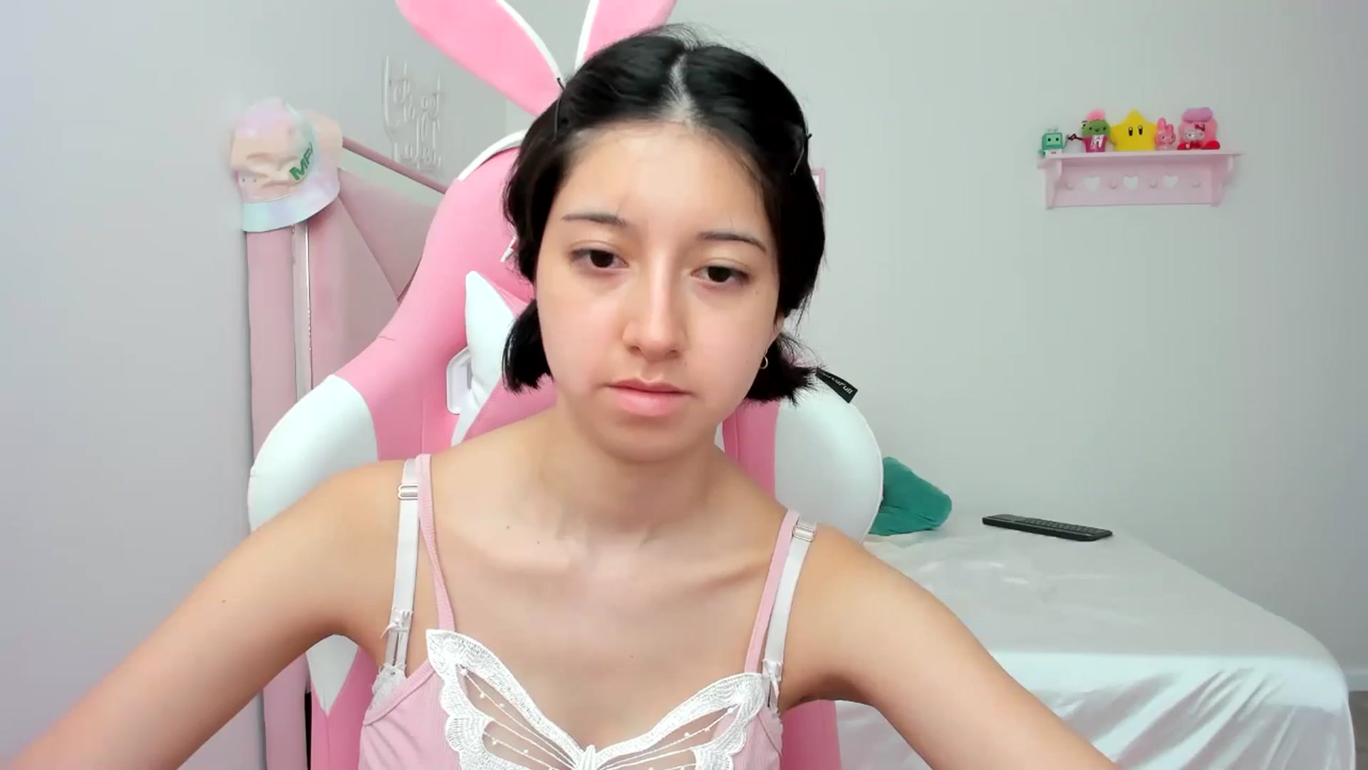 Gallery image thumbnail from Cherrycute666's myfreecams stream on, 07/08/2024, 18:51 image 10 of 20
