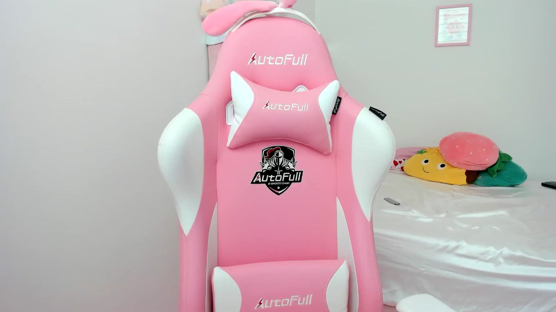 Gallery image thumbnail from Cherrycute666's myfreecams stream on, 07/08/2024, 22:05 image 9 of 20