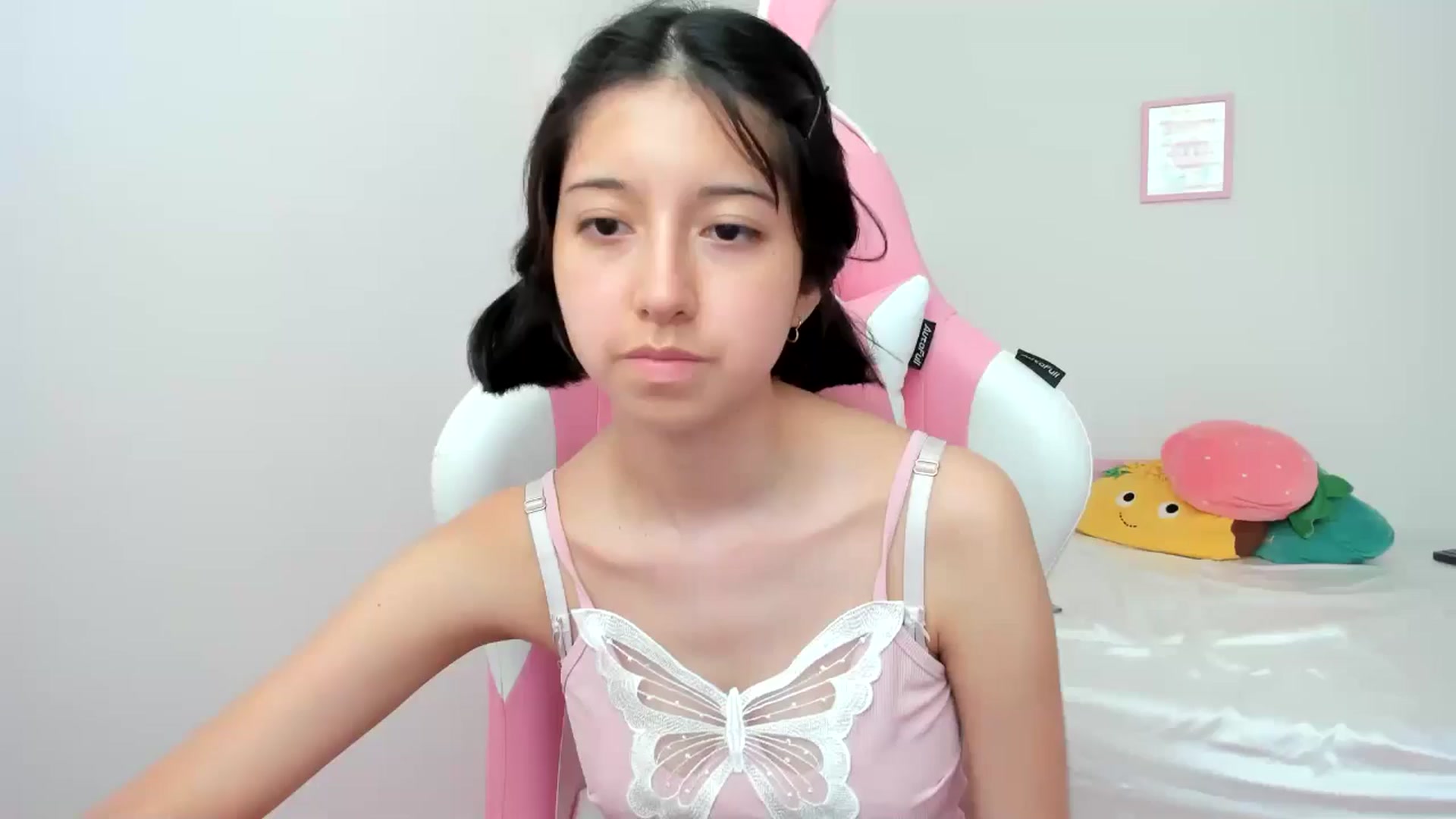 Gallery image thumbnail from Cherrycute666's myfreecams stream on, 07/08/2024, 22:05 image 1 of 20