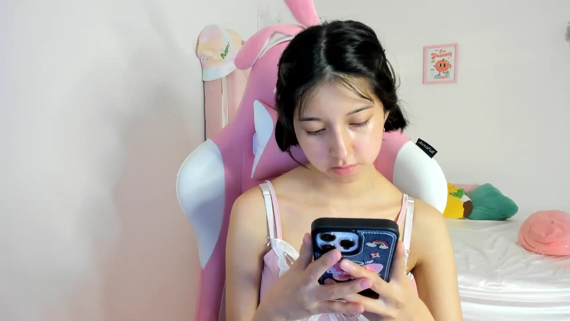 Gallery image thumbnail from Cherrycute666's myfreecams stream on, 07/09/2024, 01:35 image 17 of 20