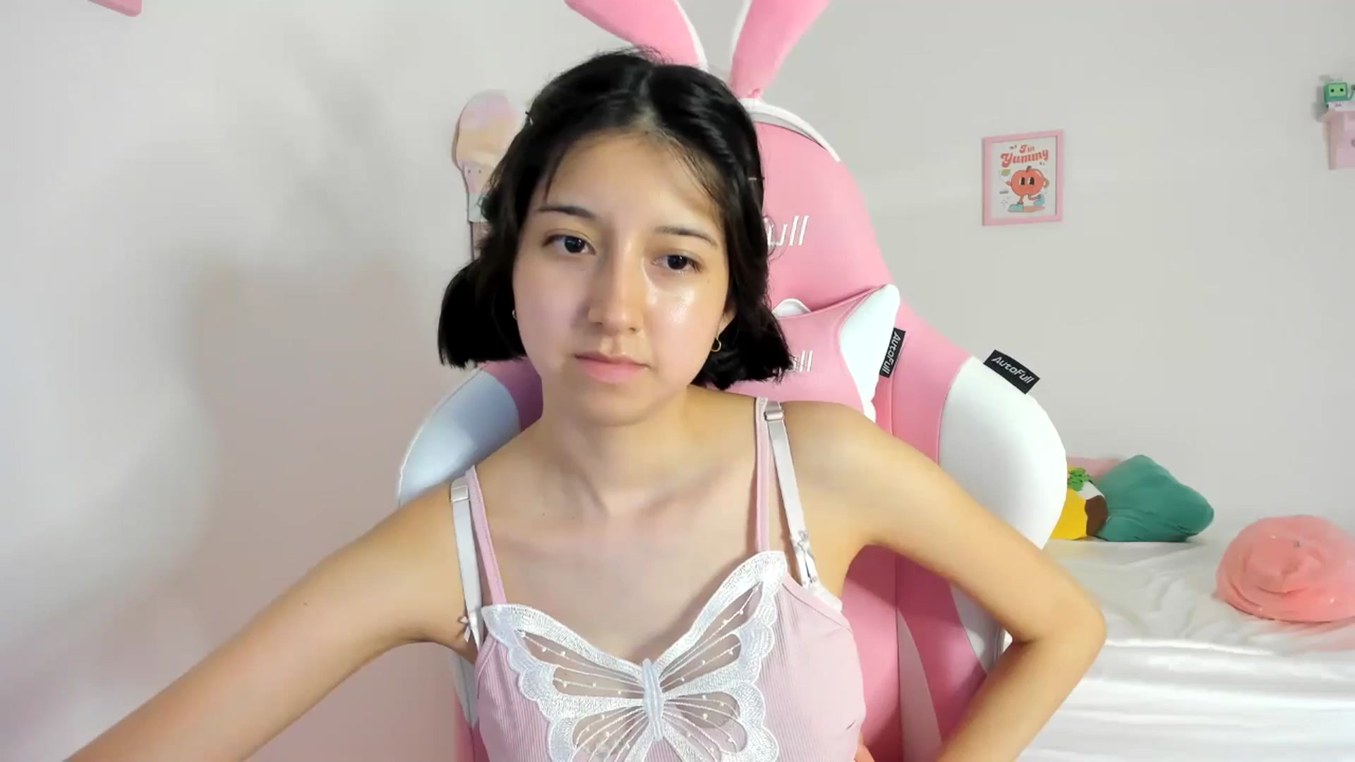 Gallery image thumbnail from Cherrycute666's myfreecams stream on, 07/09/2024, 06:40 image 2 of 20