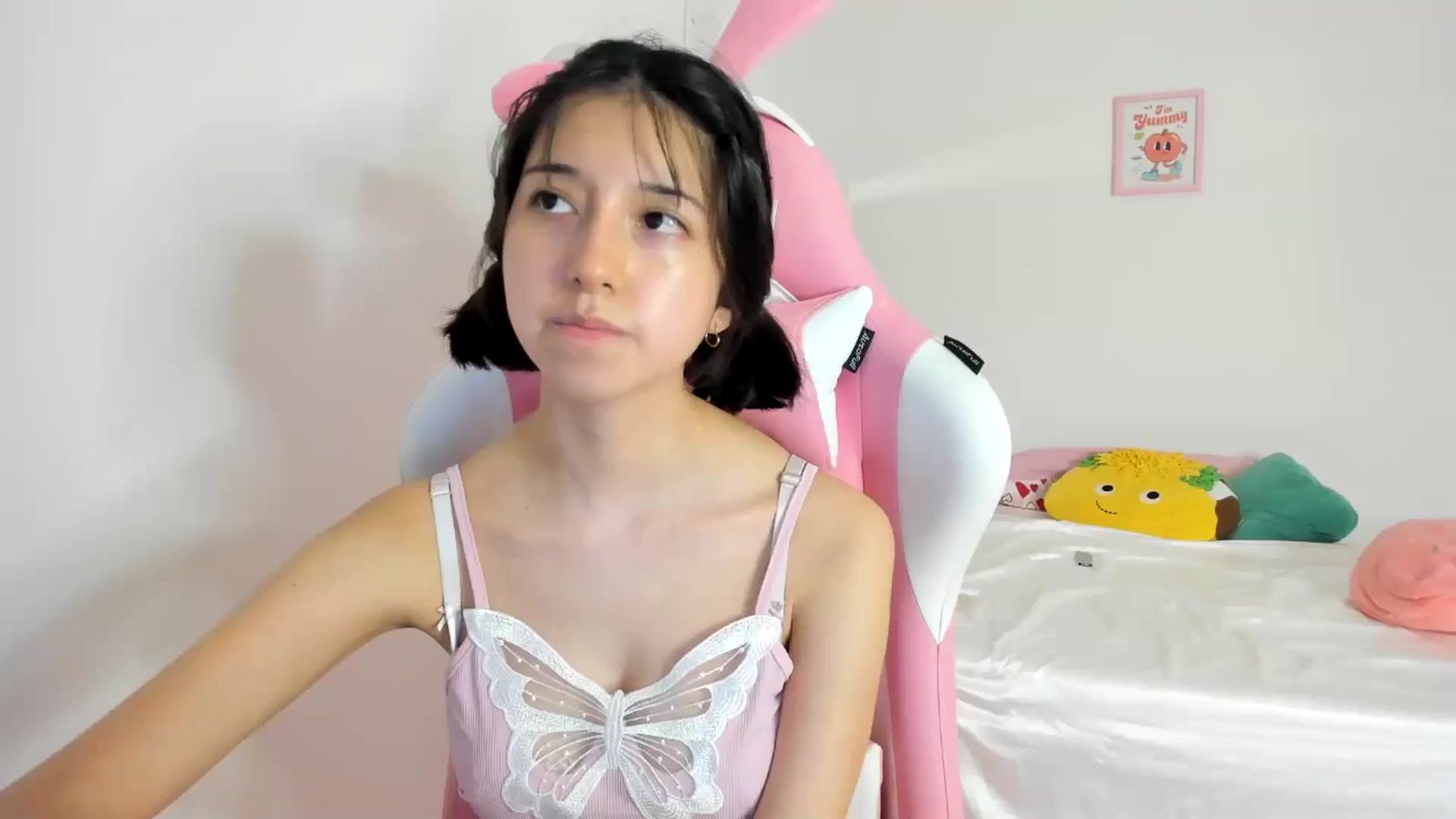 Gallery image thumbnail from Cherrycute666's myfreecams stream on, 07/09/2024, 07:38 image 8 of 20