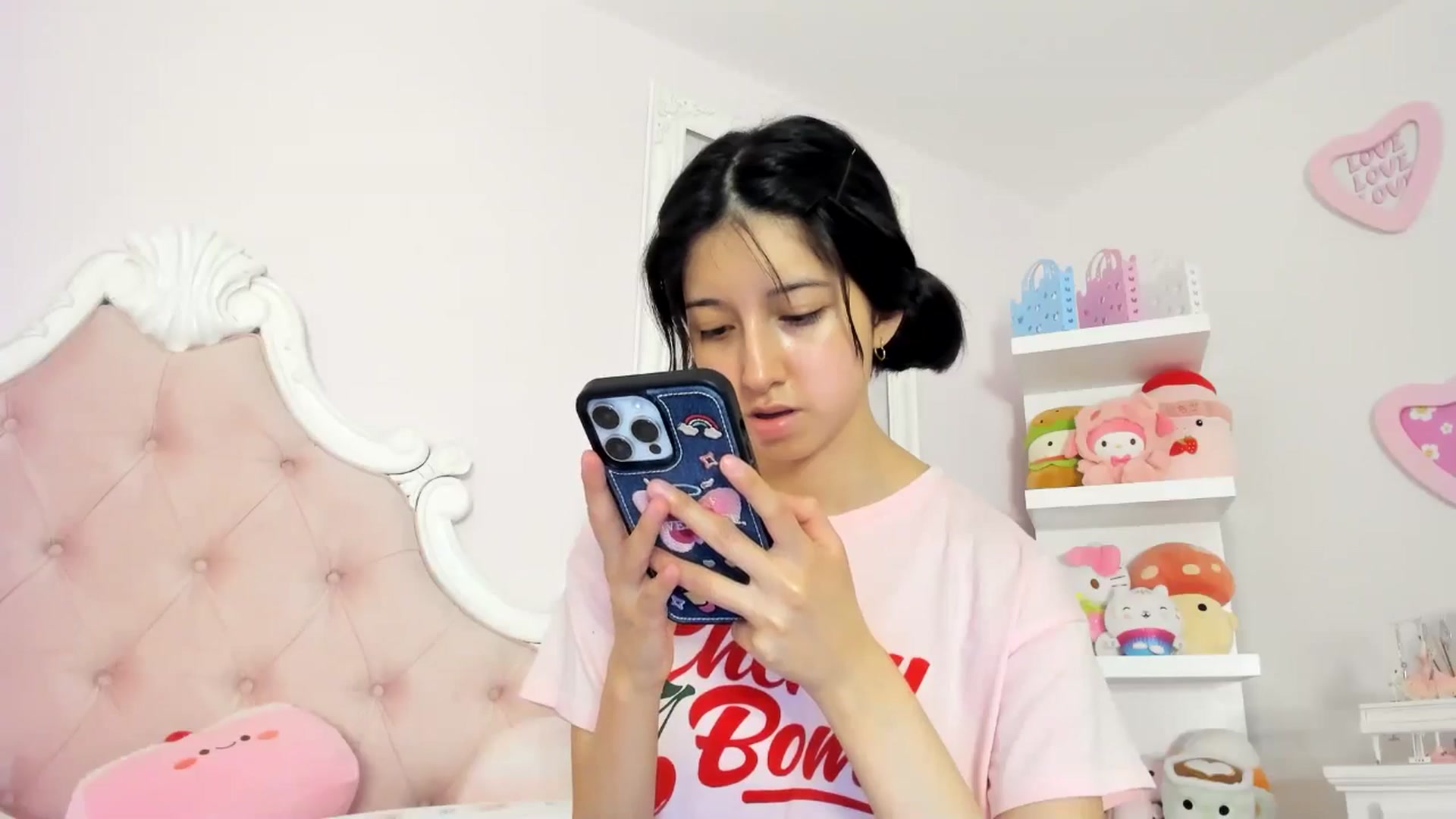 Gallery image thumbnail from Cherrycute666's myfreecams stream on, 07/10/2024, 06:32 image 8 of 20