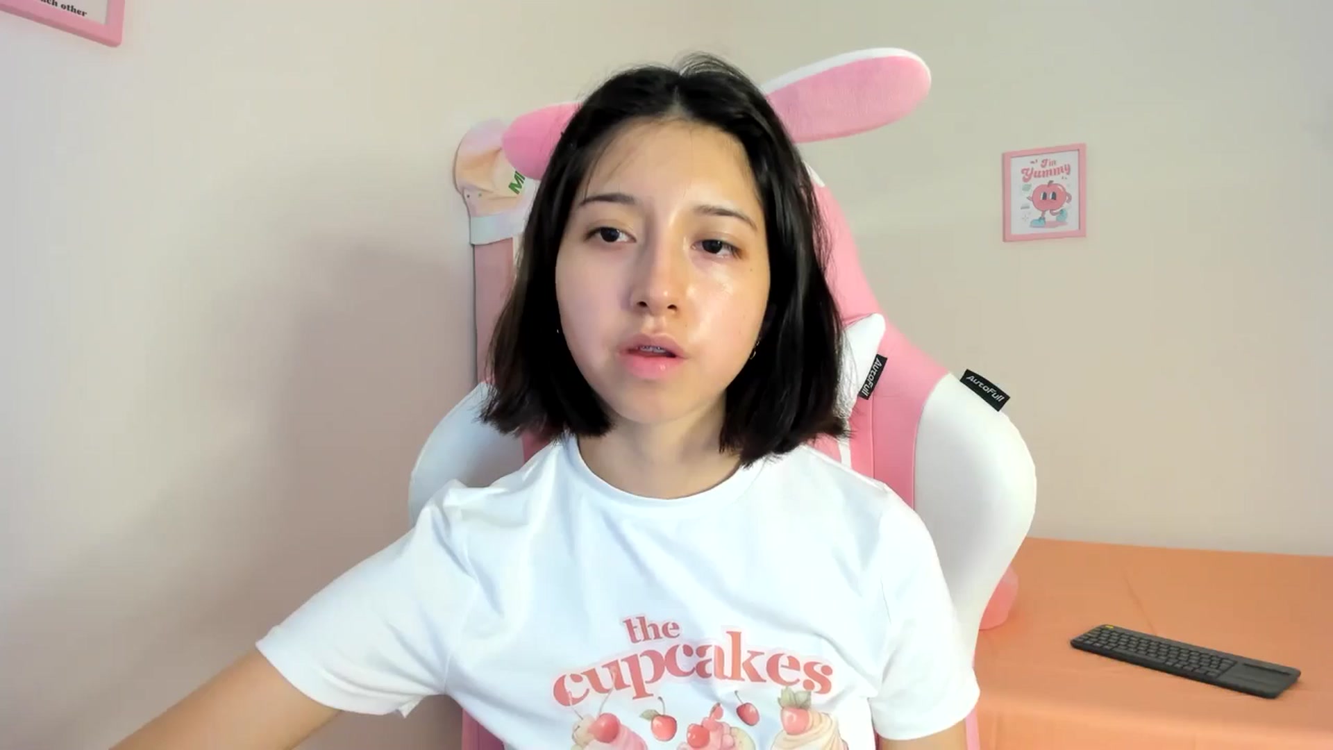Gallery image thumbnail from Cherrycute666's myfreecams stream on, 07/11/2024, 03:37 image 3 of 20