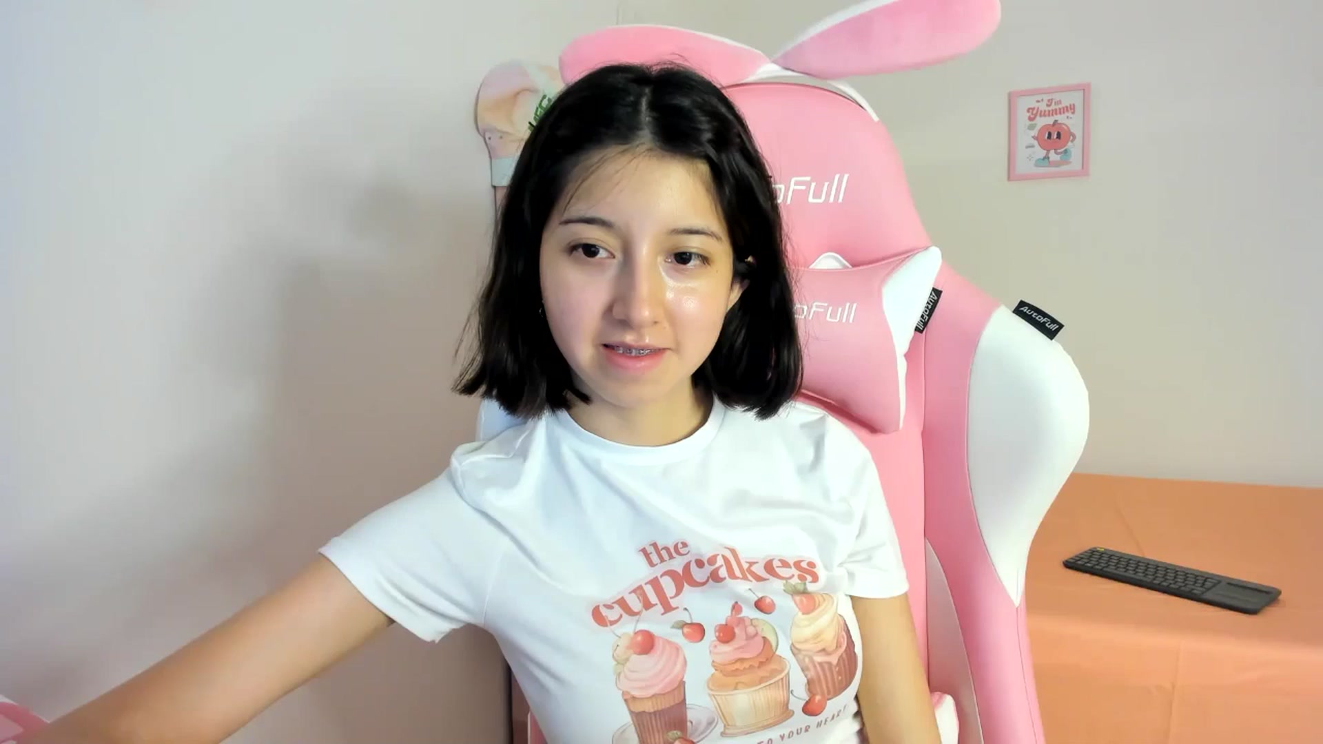Gallery image thumbnail from Cherrycute666's myfreecams stream on, 07/11/2024, 03:37 image 7 of 20