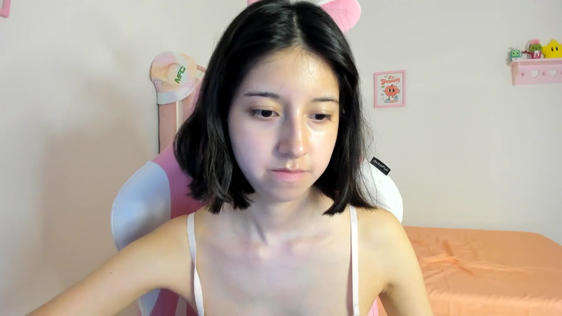 Gallery image thumbnail from Cherrycute666's myfreecams stream on, 07/11/2024, 09:30 image 19 of 20