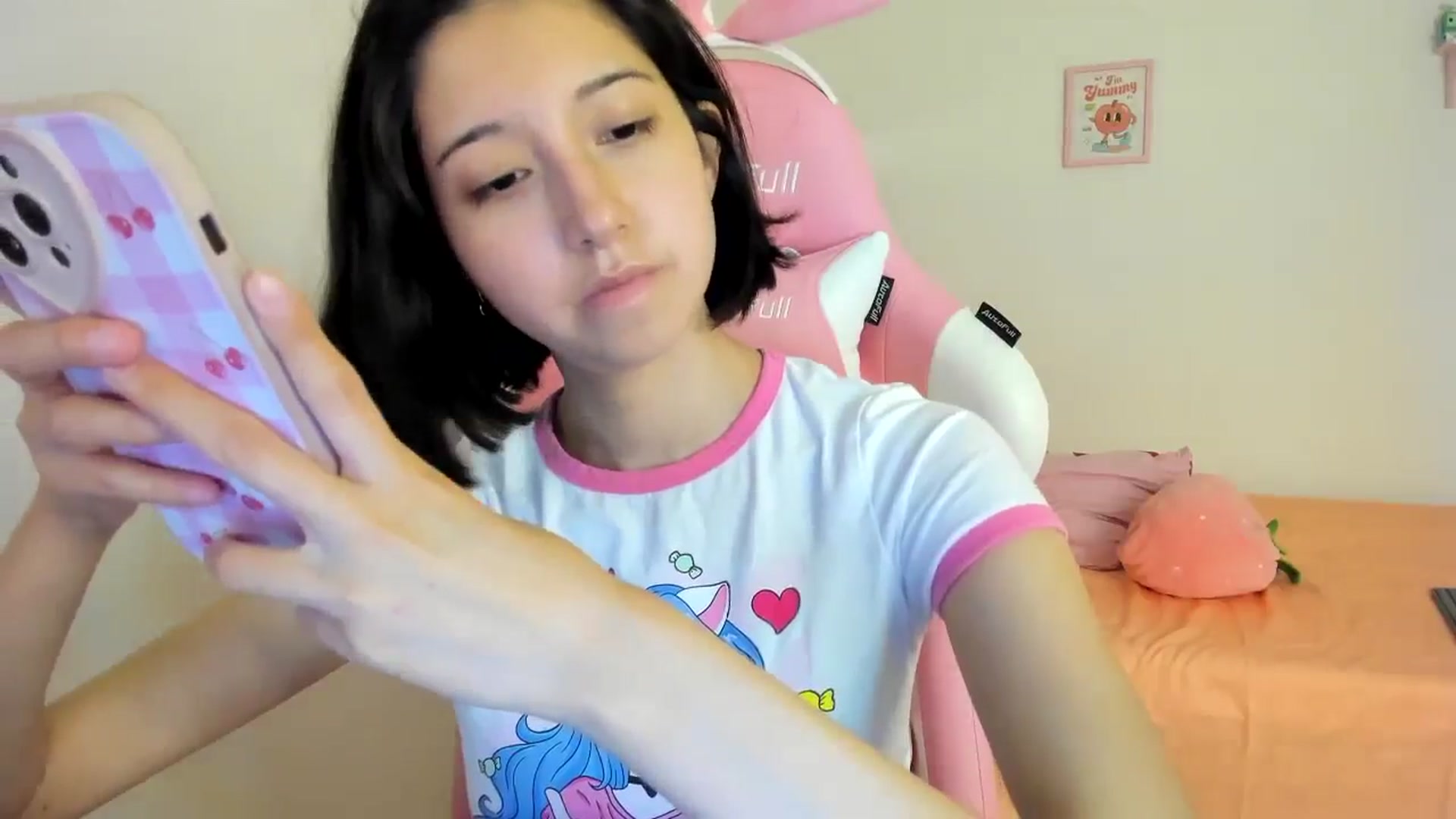 Gallery image thumbnail from Cherrycute666's myfreecams stream on, 07/12/2024, 07:39 image 20 of 20