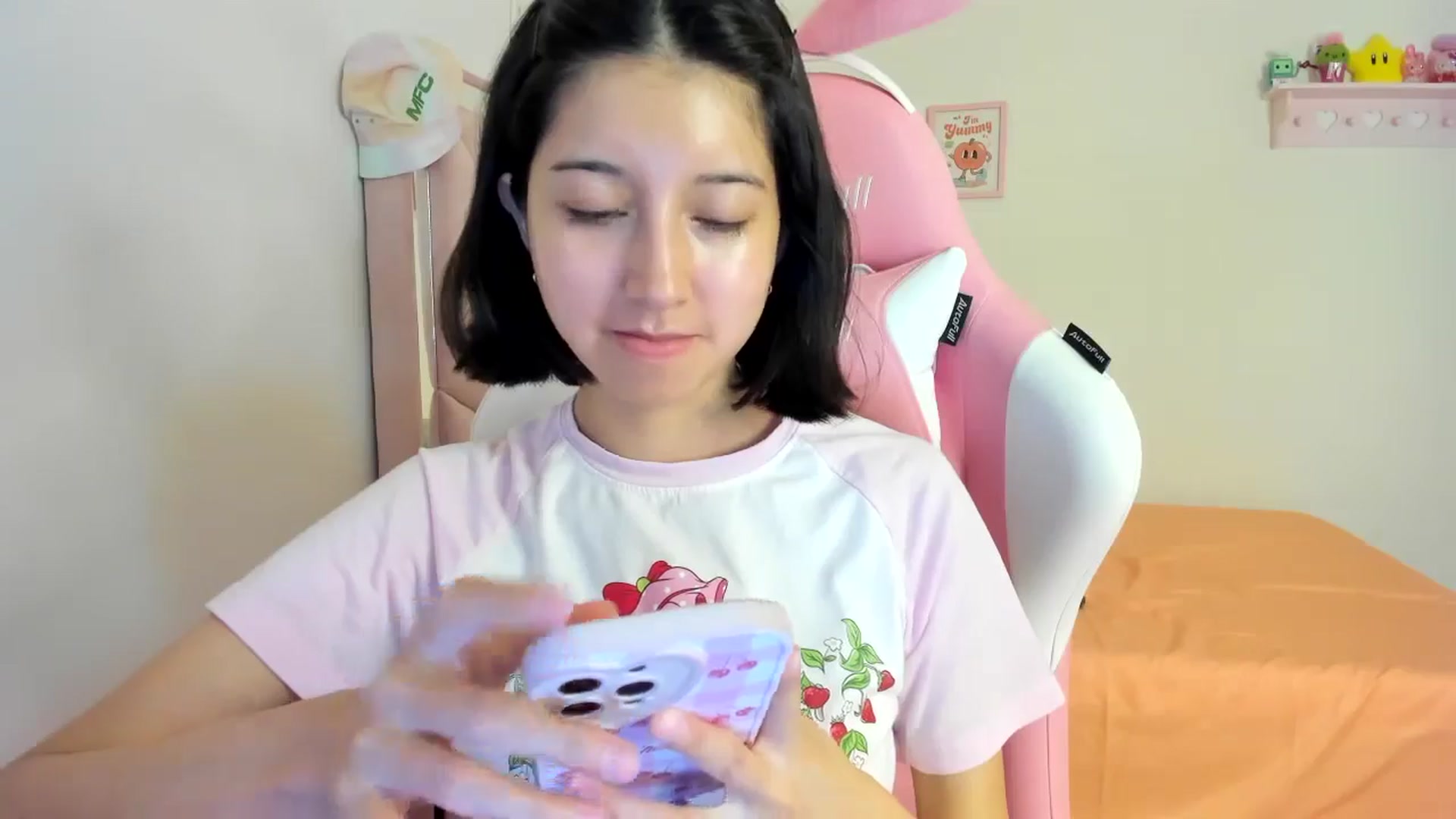Gallery image thumbnail from Cherrycute666's myfreecams stream on, 07/12/2024, 09:04 image 20 of 20