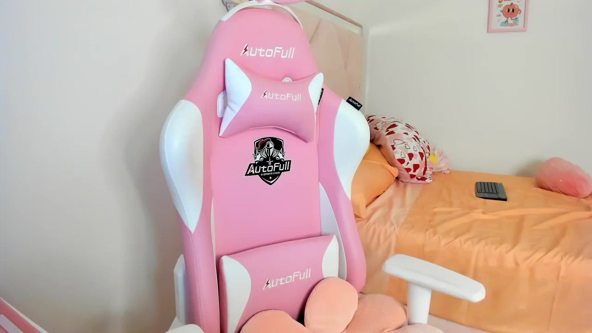 Gallery image thumbnail from Cherrycute666's myfreecams stream on, 07/13/2024, 03:31 image 9 of 20