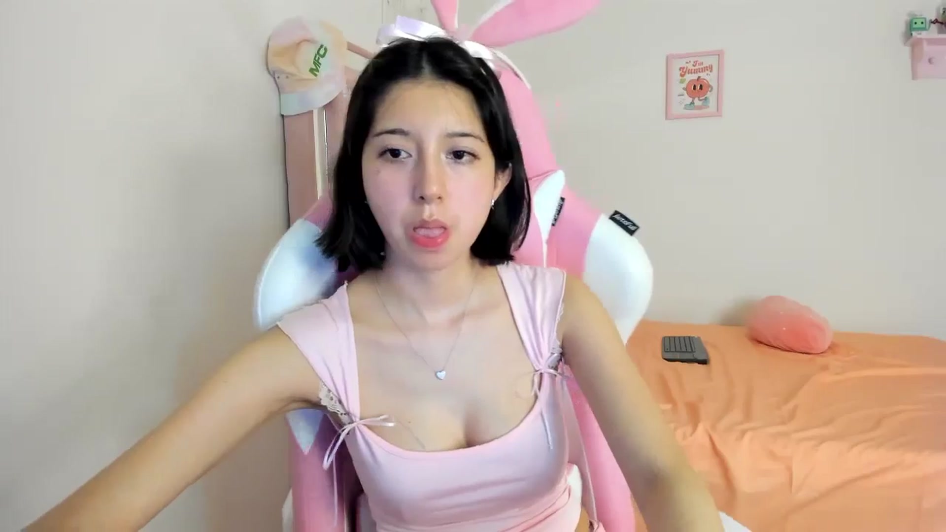 Gallery image thumbnail from Cherrycute666's myfreecams stream on, 07/13/2024, 04:31 image 12 of 20