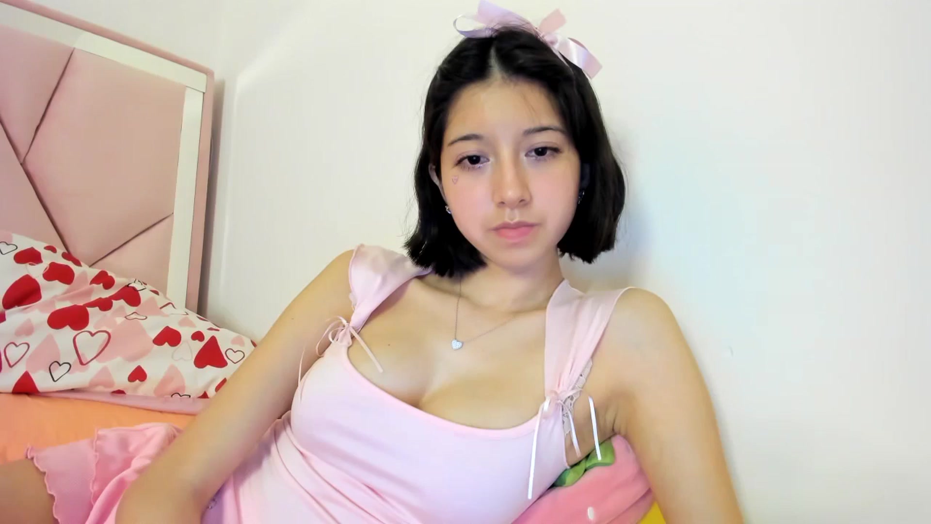 Gallery image thumbnail from Cherrycute666's myfreecams stream on, 07/13/2024, 06:39 image 17 of 20