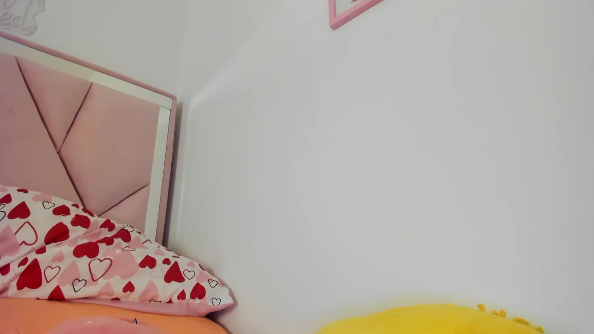 Gallery image thumbnail from Cherrycute666's myfreecams stream on, 07/13/2024, 07:46 image 15 of 20