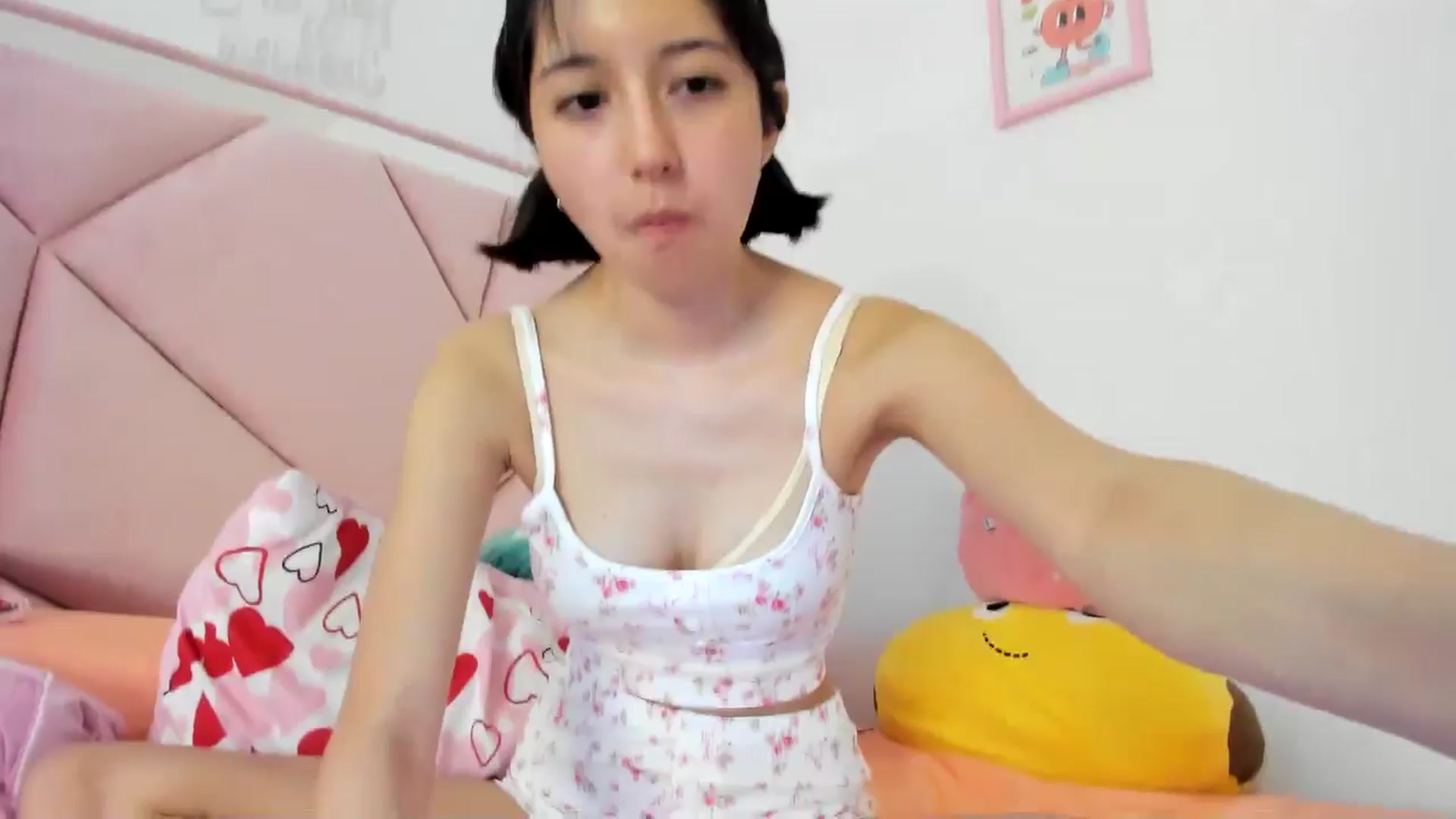 Gallery image thumbnail from Cherrycute666's myfreecams stream on, 07/14/2024, 01:50 image 13 of 20