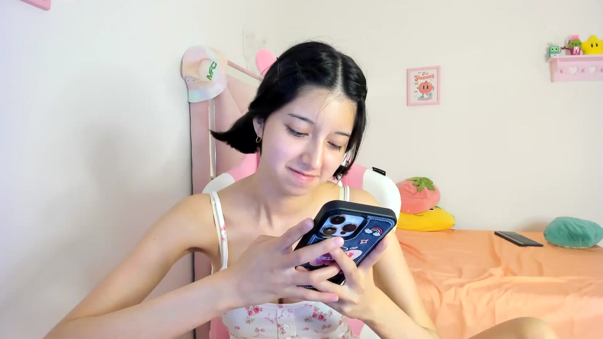 Gallery image thumbnail from Cherrycute666's myfreecams stream on, 07/14/2024, 11:13 image 5 of 20