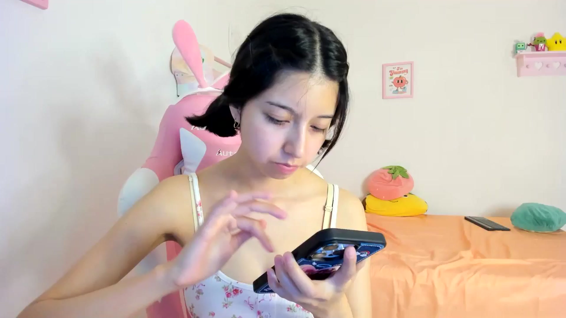 Gallery image thumbnail from Cherrycute666's myfreecams stream on, 07/14/2024, 11:13 image 1 of 20