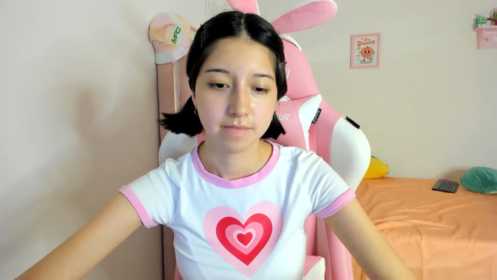 Gallery image thumbnail from Cherrycute666's myfreecams stream on, 07/15/2024, 06:21 image 7 of 20