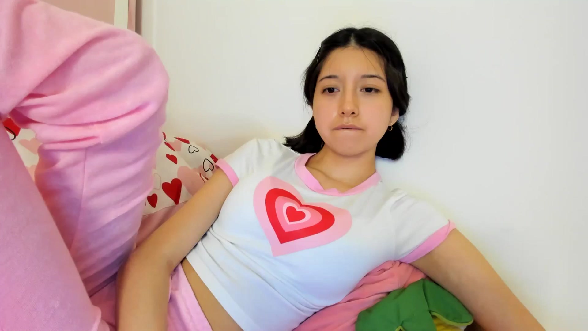 Gallery image thumbnail from Cherrycute666's myfreecams stream on, 07/15/2024, 07:12 image 20 of 20