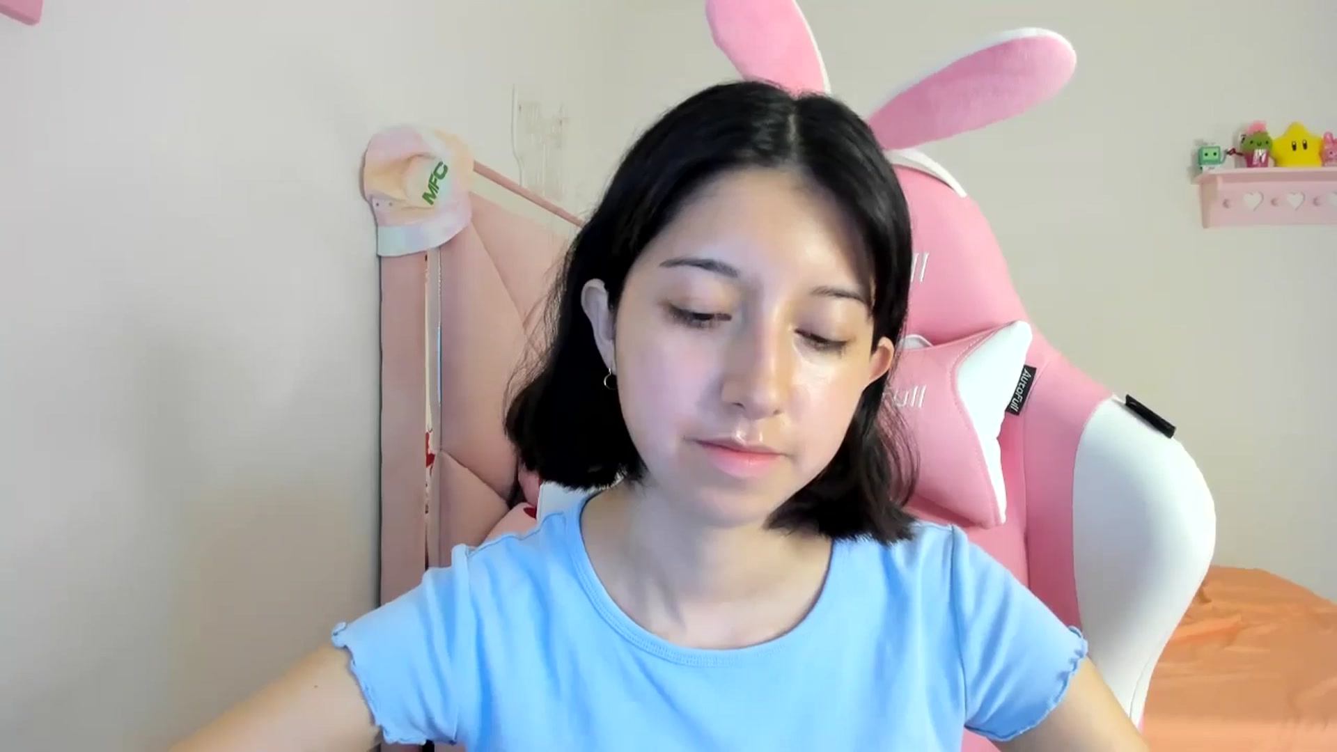 Gallery image thumbnail from Cherrycute666's myfreecams stream on, 07/16/2024, 09:34 image 15 of 20