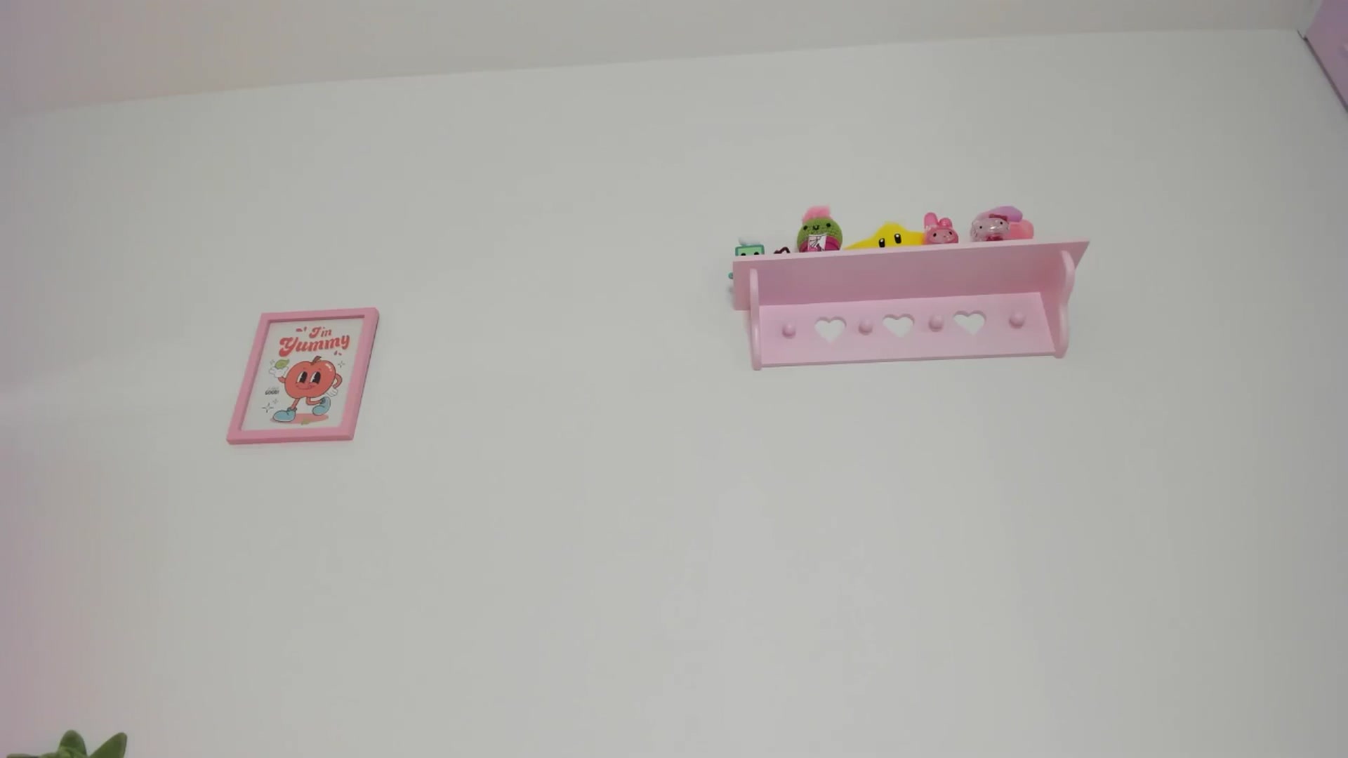 Gallery image thumbnail from Cherrycute666's myfreecams stream on, 07/16/2024, 09:34 image 12 of 20