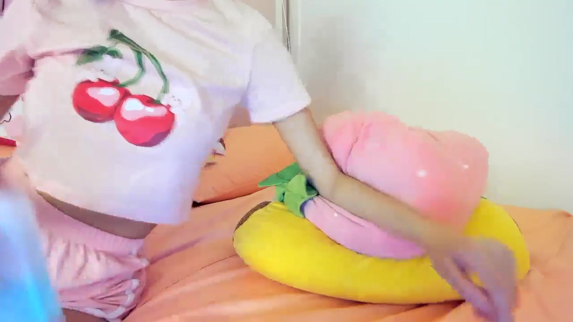 Gallery image thumbnail from Cherrycute666's myfreecams stream on, 07/17/2024, 09:08 image 8 of 20