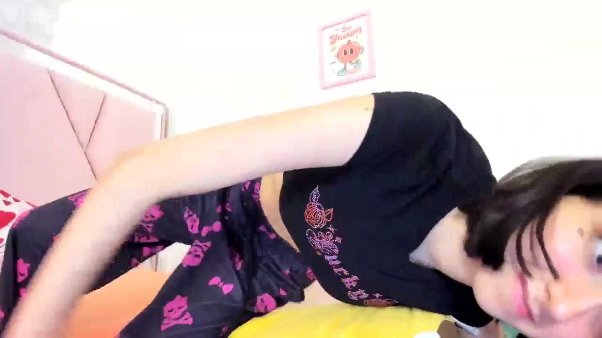 Gallery image thumbnail from Cherrycute666's myfreecams stream on, 07/18/2024, 03:54 image 15 of 20