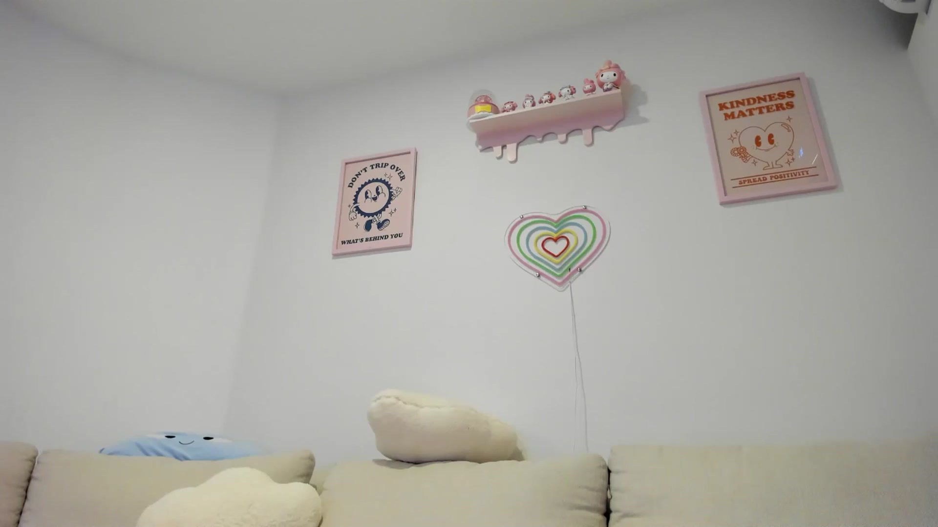 Gallery image thumbnail from Cherrycute666's myfreecams stream on, 07/19/2024, 01:43 image 20 of 20