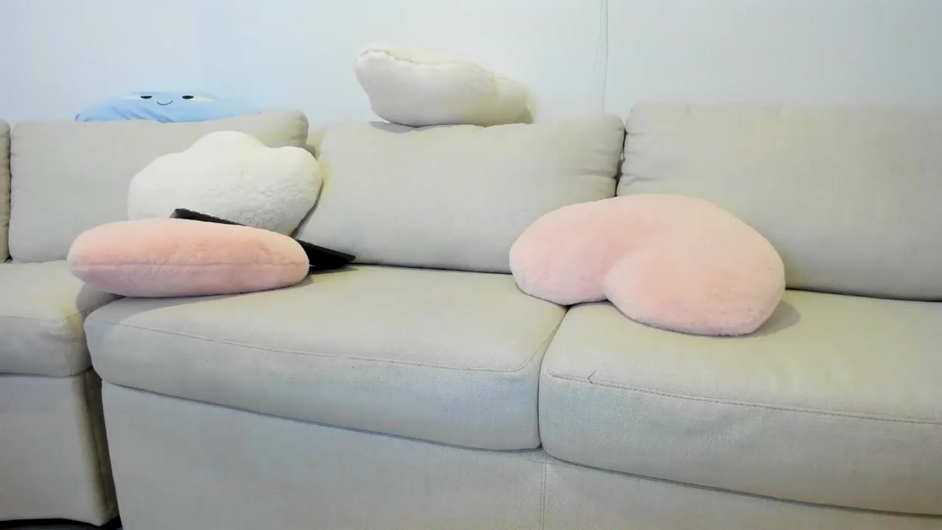 Gallery image thumbnail from Cherrycute666's myfreecams stream on, 07/19/2024, 01:43 image 15 of 20