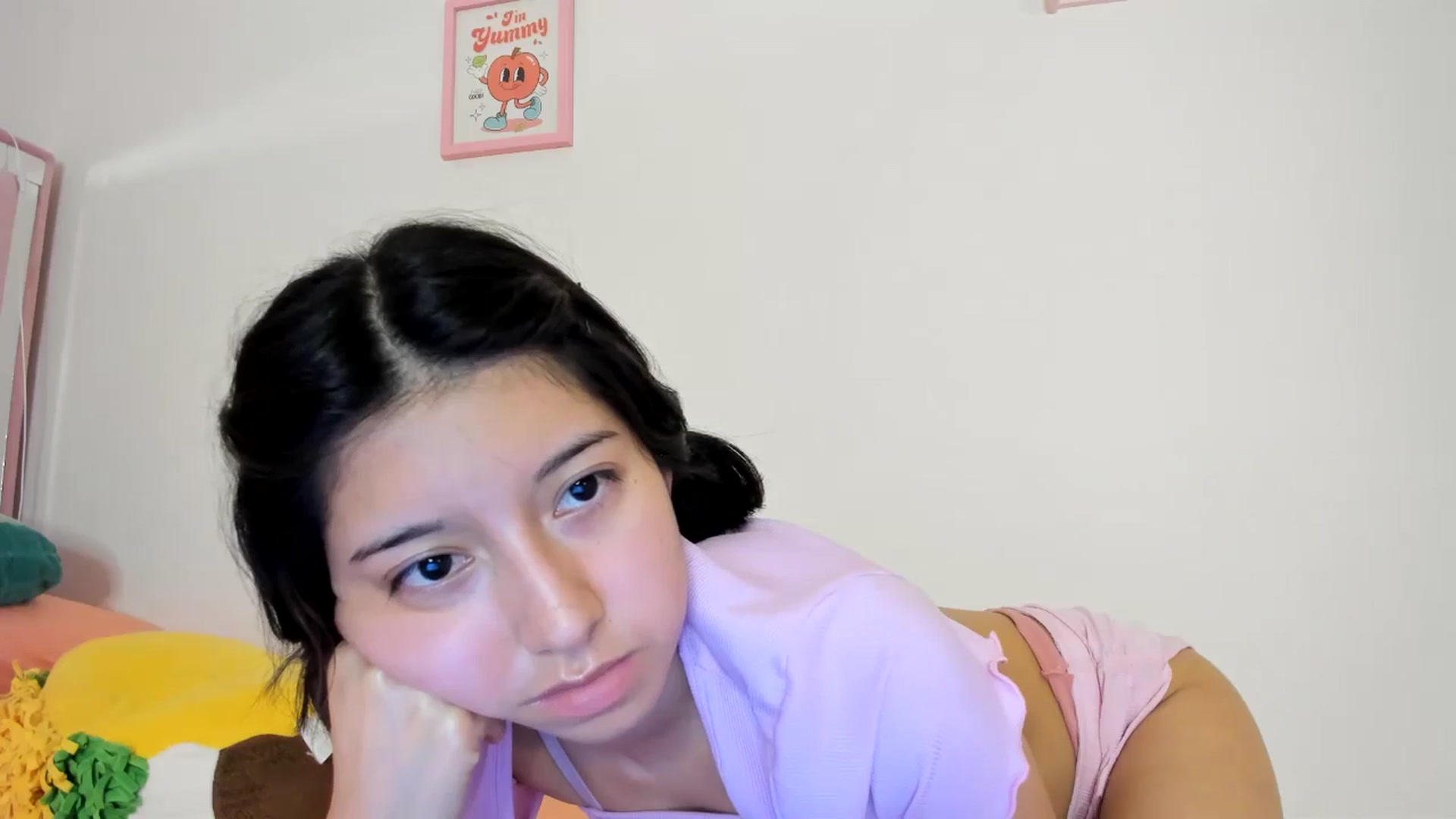 Gallery image thumbnail from Cherrycute666's myfreecams stream on, 07/19/2024, 05:53 image 10 of 20