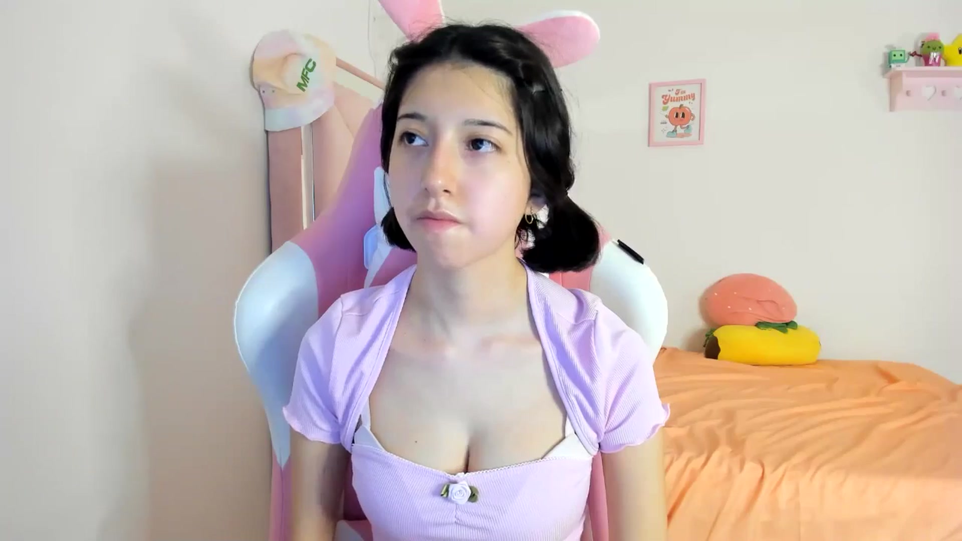 Gallery image thumbnail from Cherrycute666's myfreecams stream on, 07/19/2024, 07:23 image 11 of 20