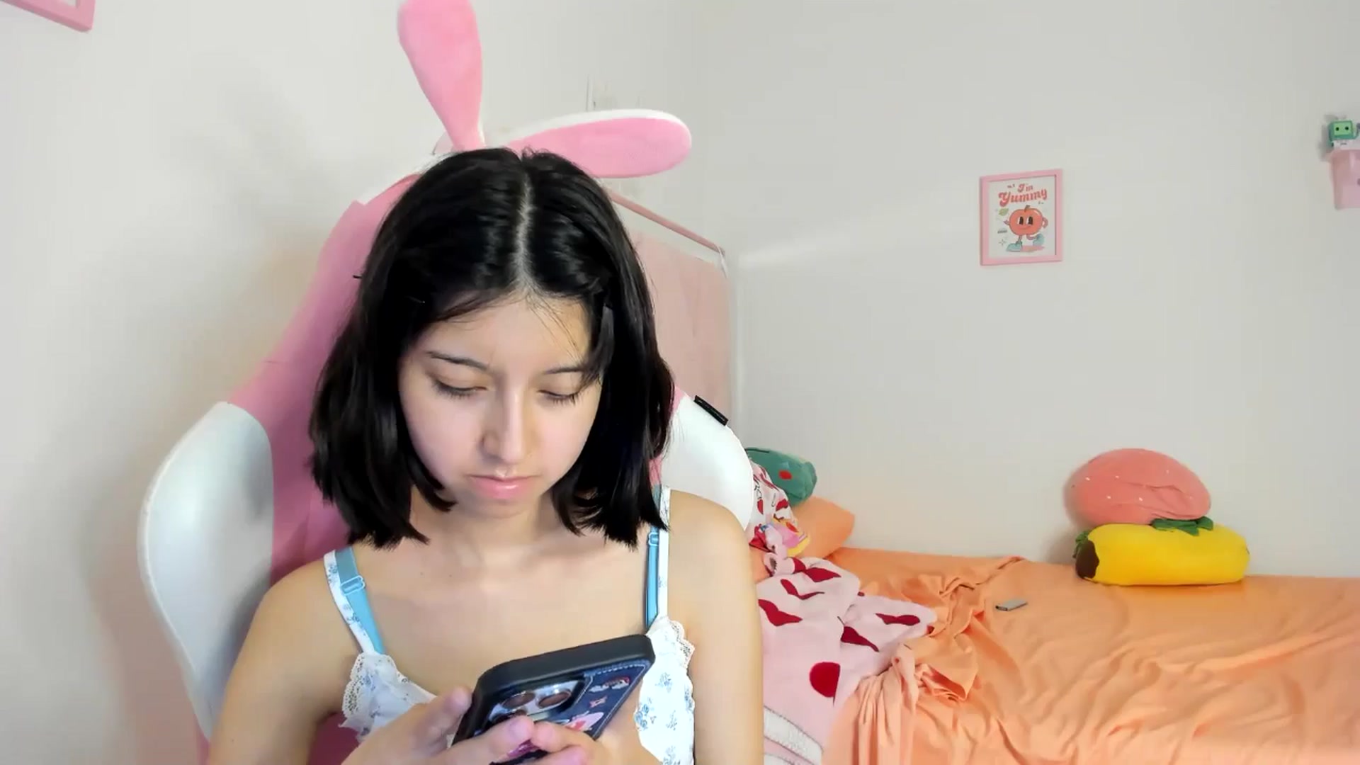 Gallery image thumbnail from Cherrycute666's myfreecams stream on, 07/20/2024, 05:11 image 2 of 20