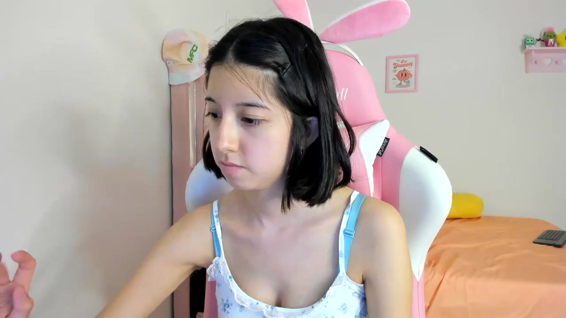 Gallery image thumbnail from Cherrycute666's myfreecams stream on, 07/20/2024, 07:44 image 17 of 20