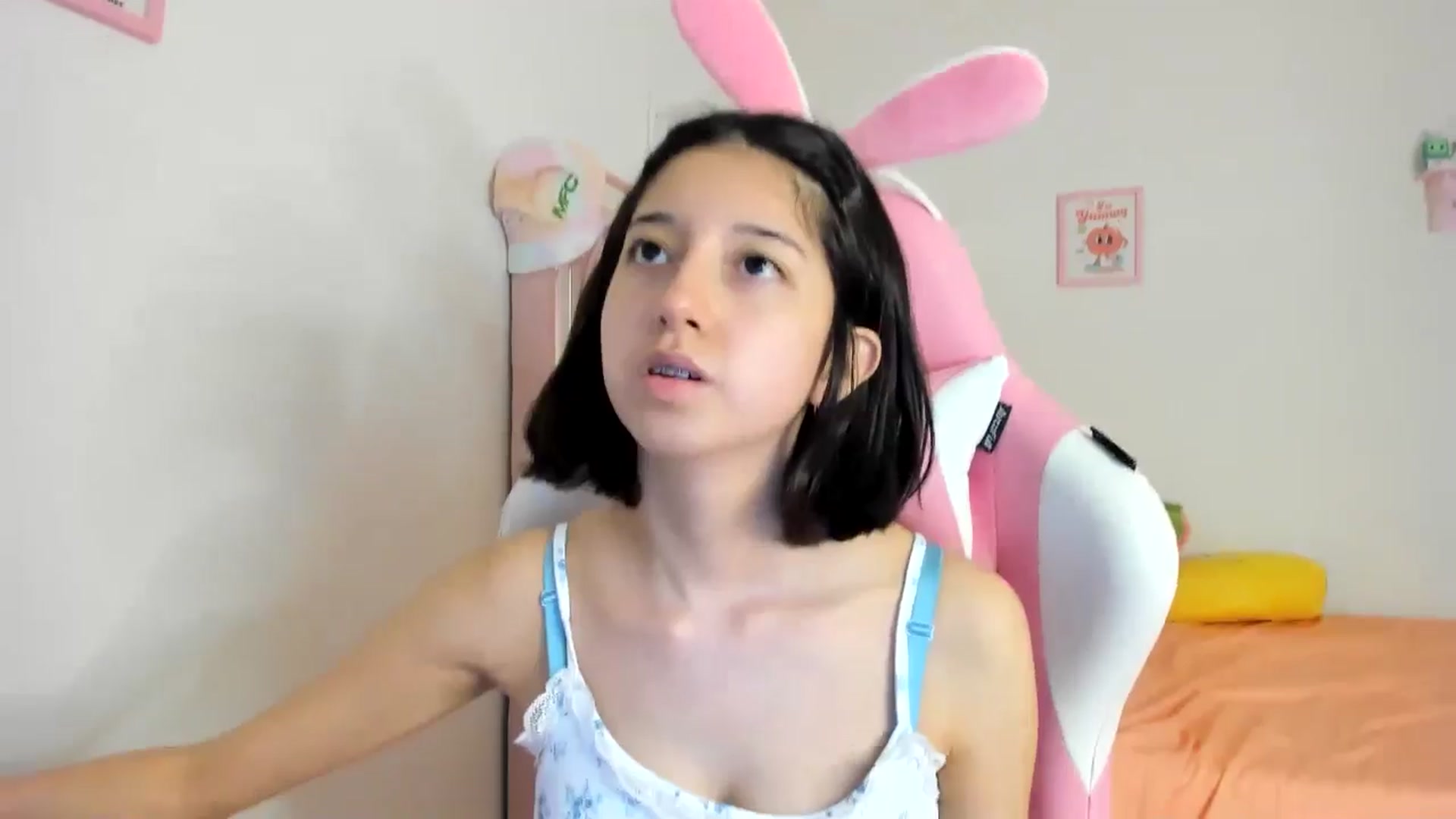 Gallery image thumbnail from Cherrycute666's myfreecams stream on, 07/20/2024, 07:44 image 12 of 20