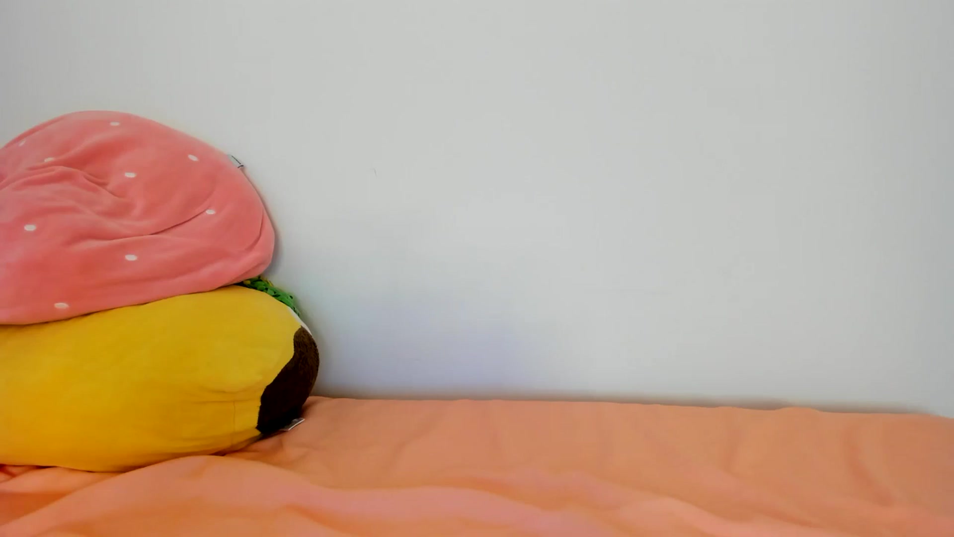 Gallery image thumbnail from Cherrycute666's myfreecams stream on, 07/20/2024, 13:02 image 17 of 20