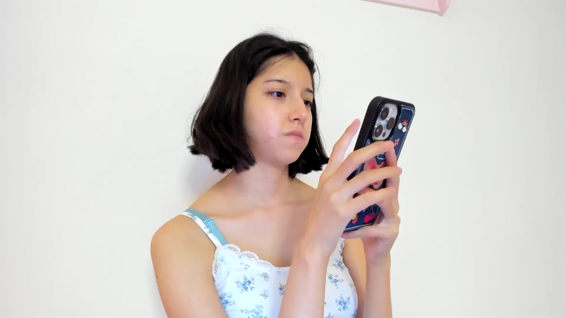 Gallery image thumbnail from Cherrycute666's myfreecams stream on, 07/20/2024, 13:02 image 1 of 20