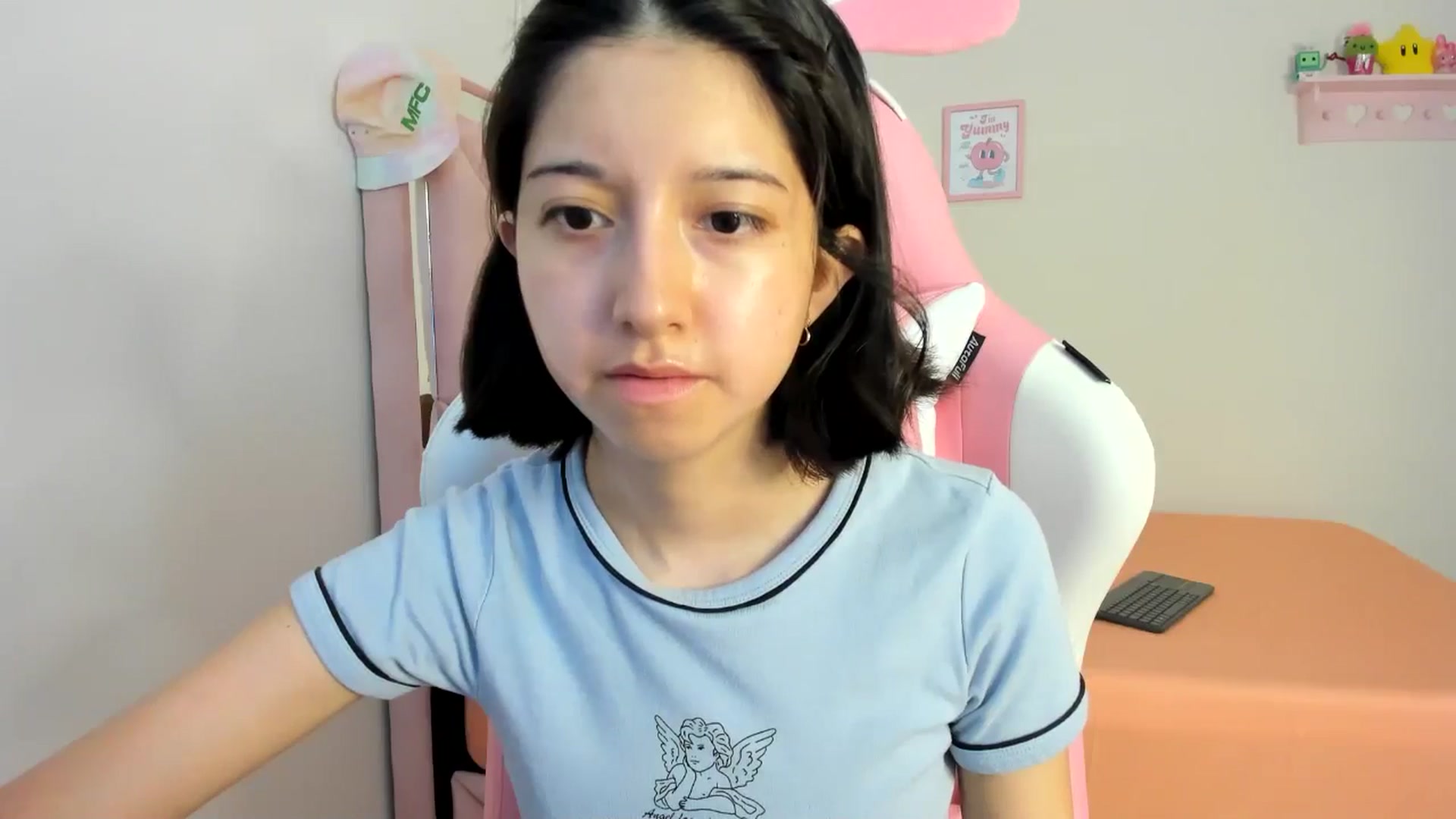 Gallery image thumbnail from Cherrycute666's myfreecams stream on, 07/21/2024, 24:34 image 2 of 20