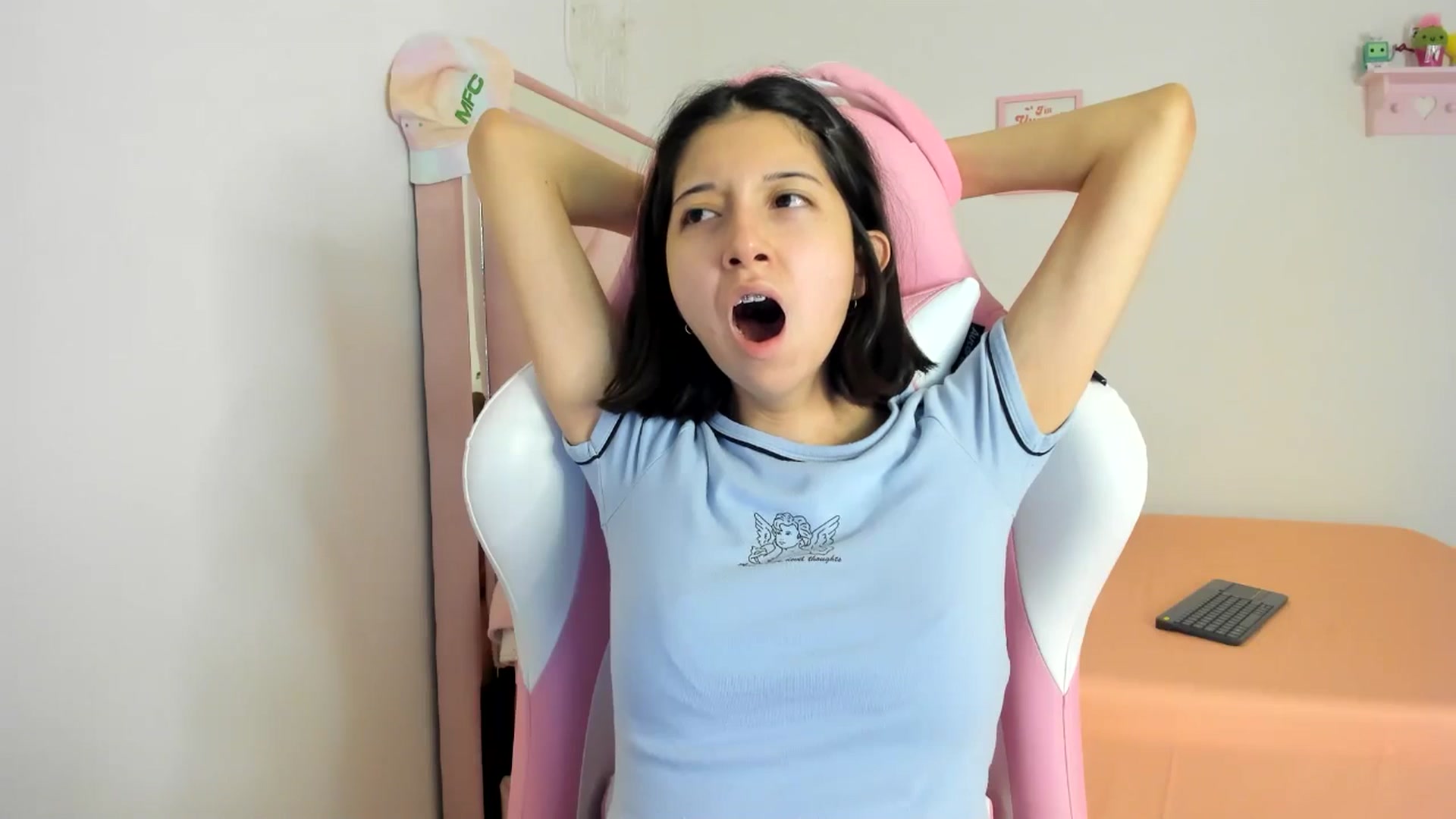 Gallery image thumbnail from Cherrycute666's myfreecams stream on, 07/21/2024, 11:15 image 15 of 20