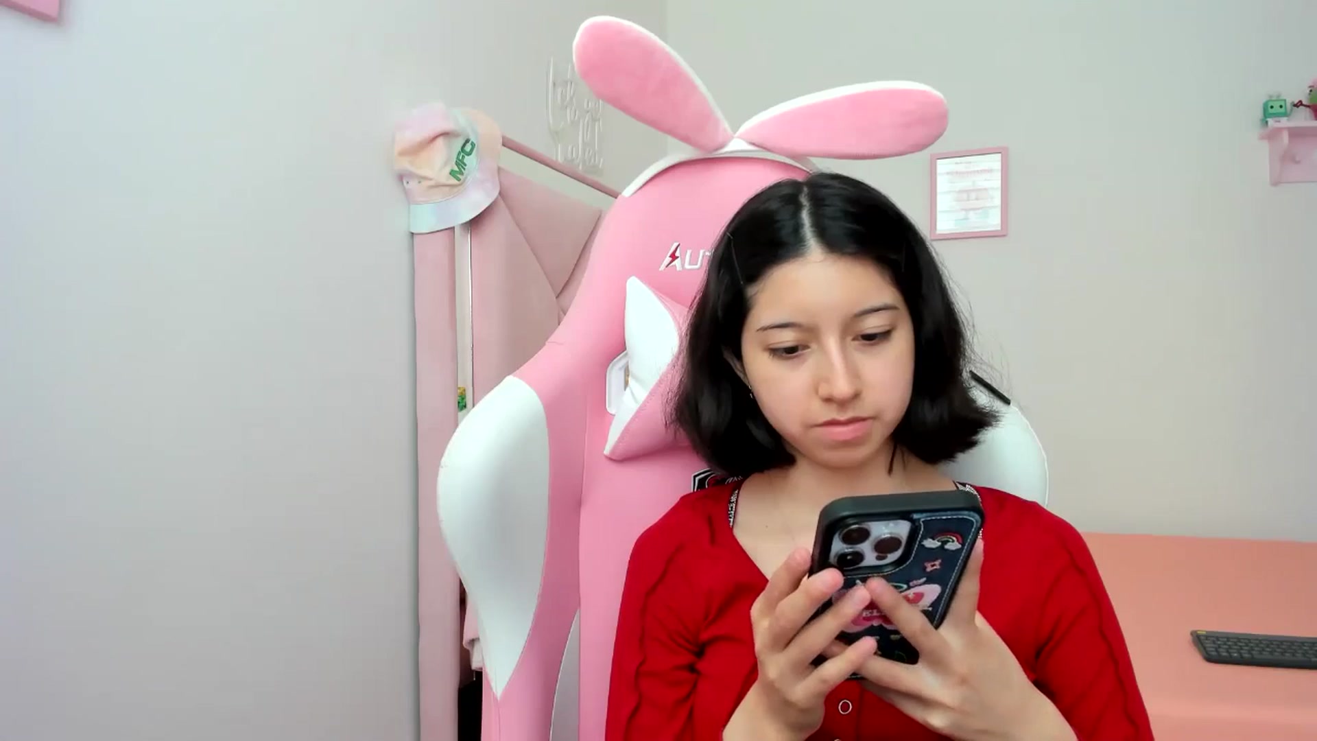 Gallery image thumbnail from Cherrycute666's myfreecams stream on, 07/26/2024, 21:41 image 7 of 20